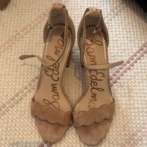Sam Edelman Scalloped Tan Heels